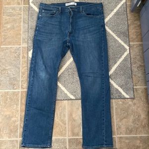 Signature Levi Jeans 38x32